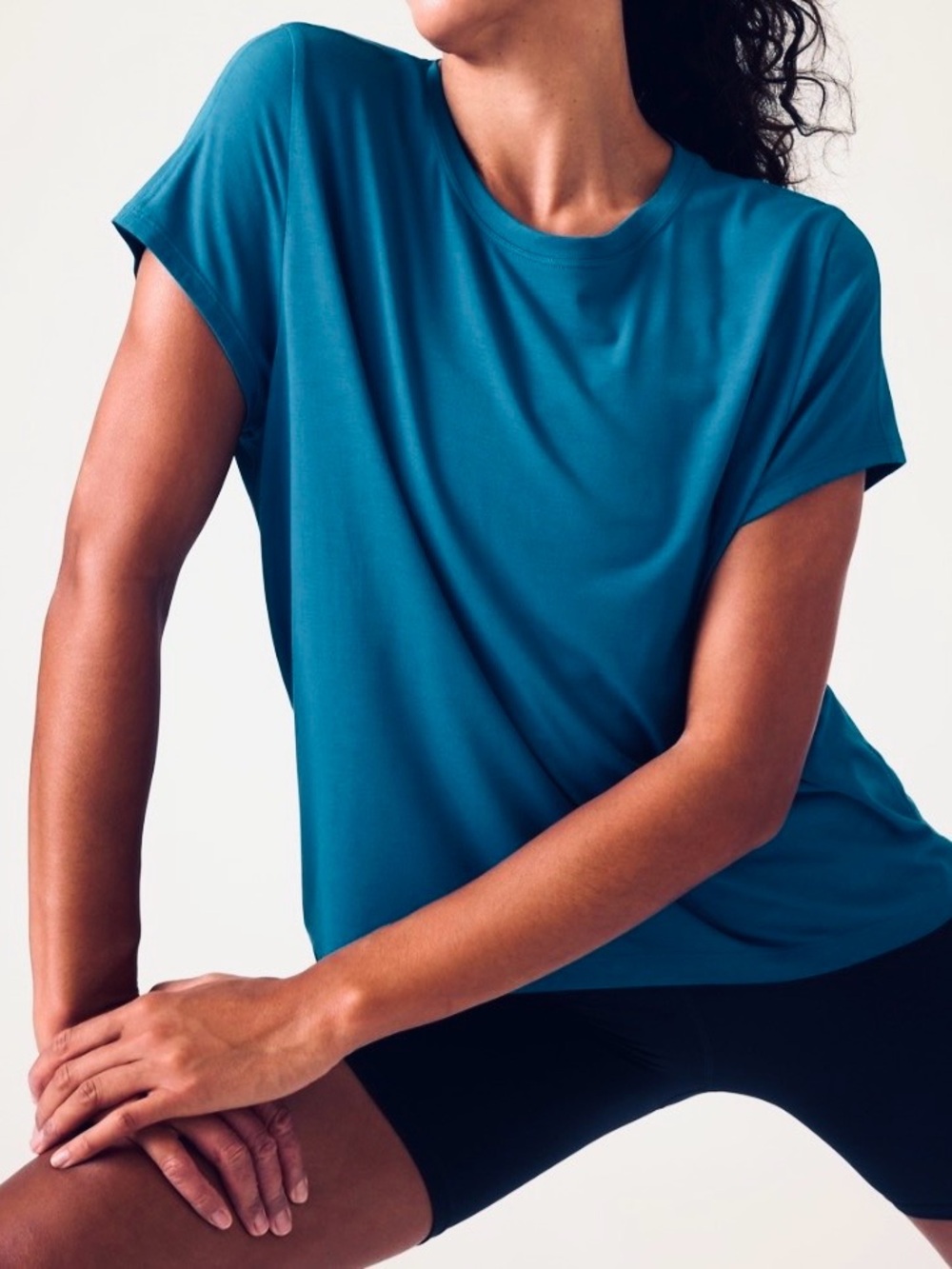 Athleta Move With Ease Tee Size Size XS In Dark 
Lapis Blue